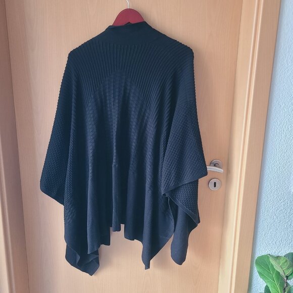 Lululemon Divinity Poncho *Woven Black Cardigan One Size Fits All - Picture 11 of 14